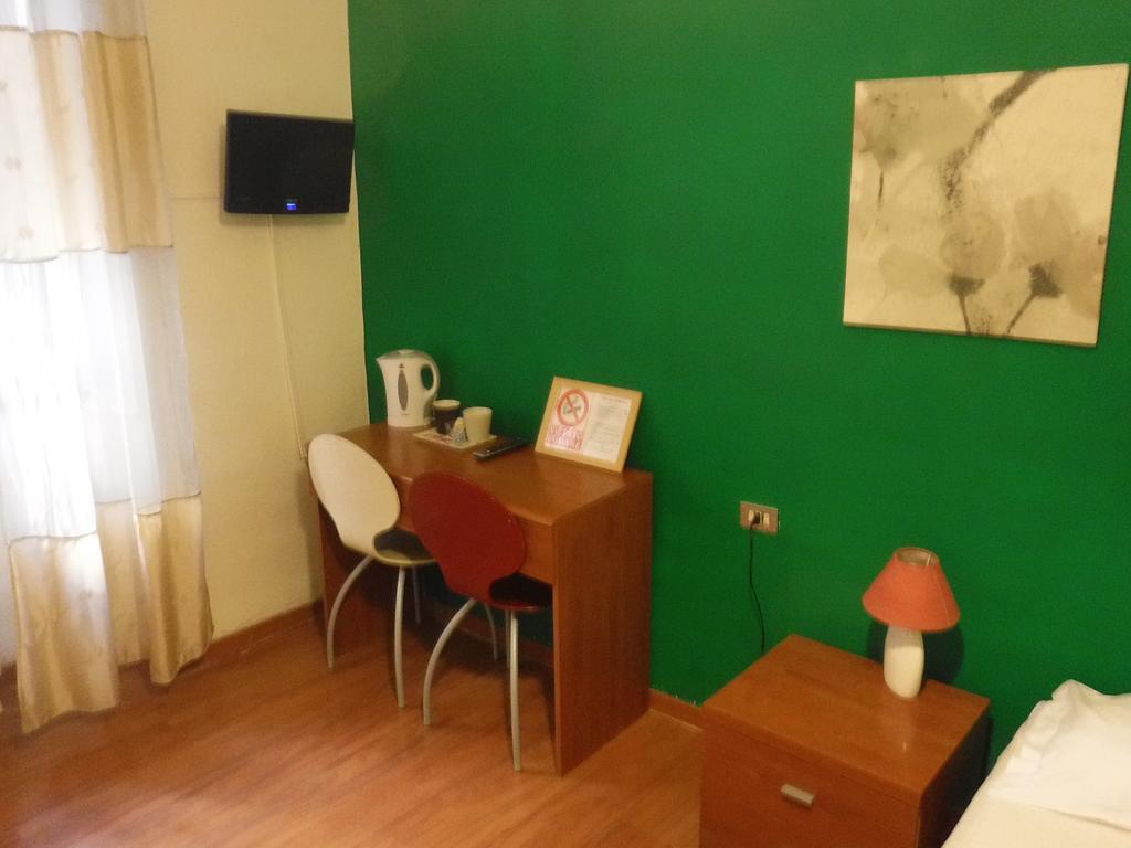Ares Rooms Rom Rum bild