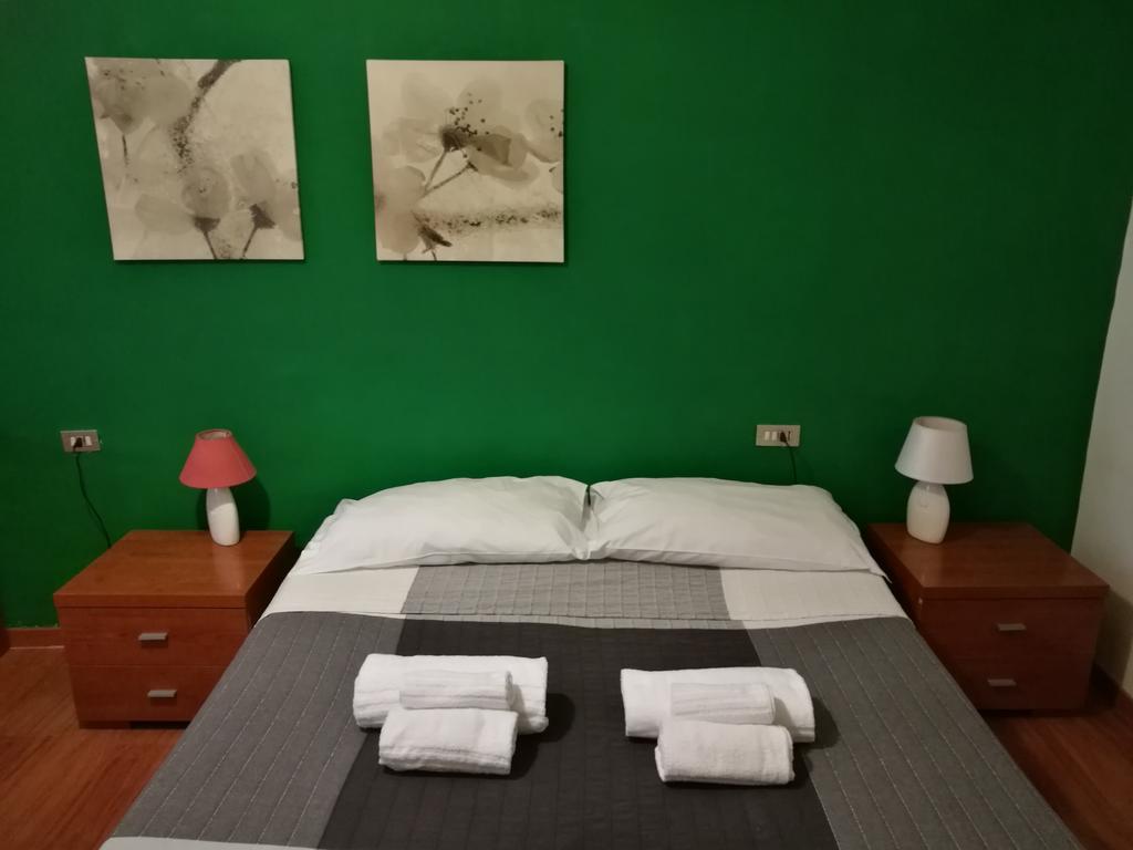 Ares Rooms Rom Rum bild