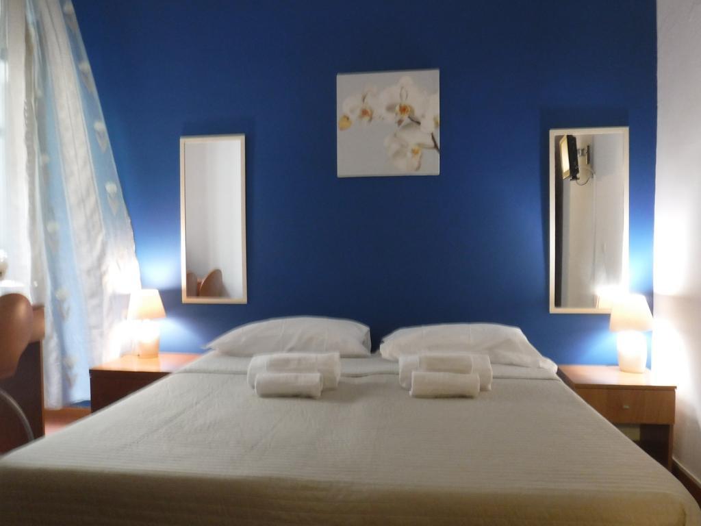 Ares Rooms Rom Rum bild
