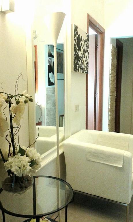 Ares Rooms Rom Rum bild